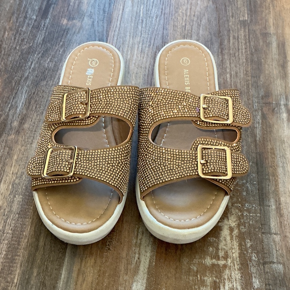 Elegant Double Buckle Sandals in Brown